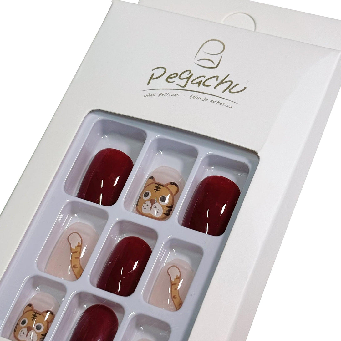 Pegachu uñas postizas 2024 verano modernas colores uñas postizas cuadradas de color vino tinto rojas naranjas con pequeño tigre