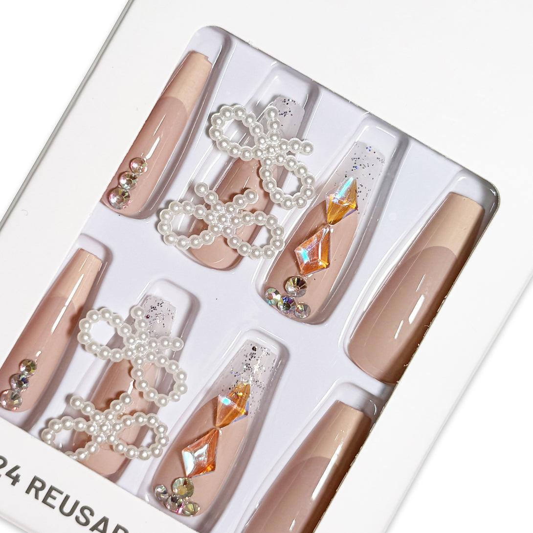 Pegachu uñas postizas 2024 verano modernas colores uñas postizas super largas cuadradas rosas brillantes con diamantes, moriposas, perlas